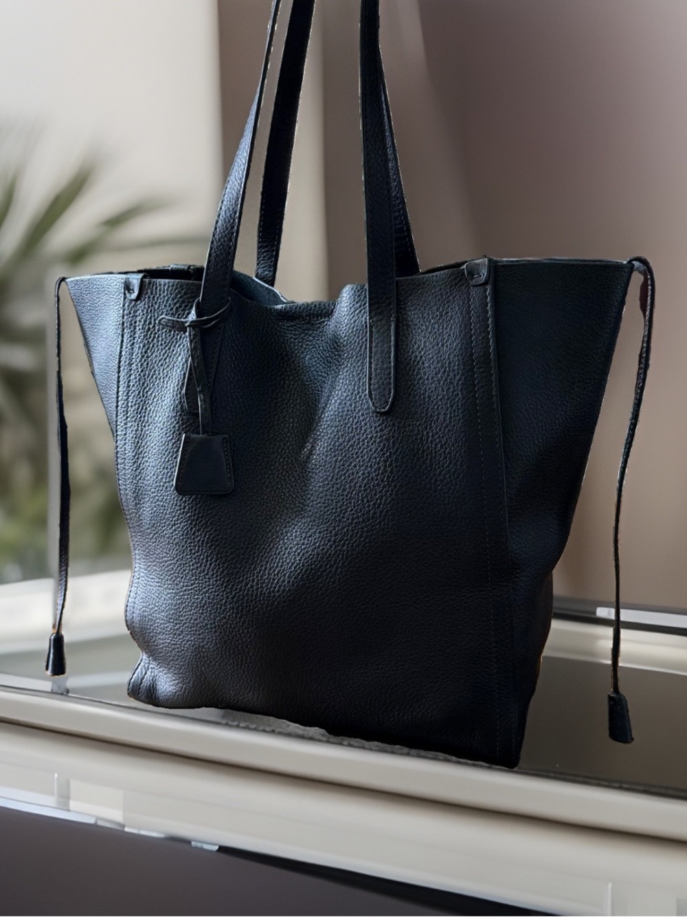 J.Crew Signet Black Leather Tote 🖤